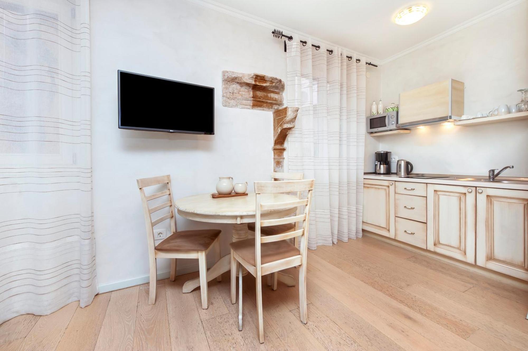 Casa Matteotti Apartment Rovinj Bilik gambar